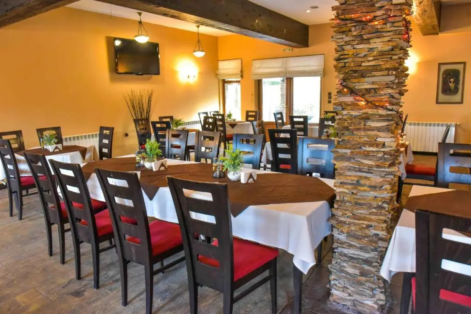 Hotel Bojur & Bojurland Apartment Complex