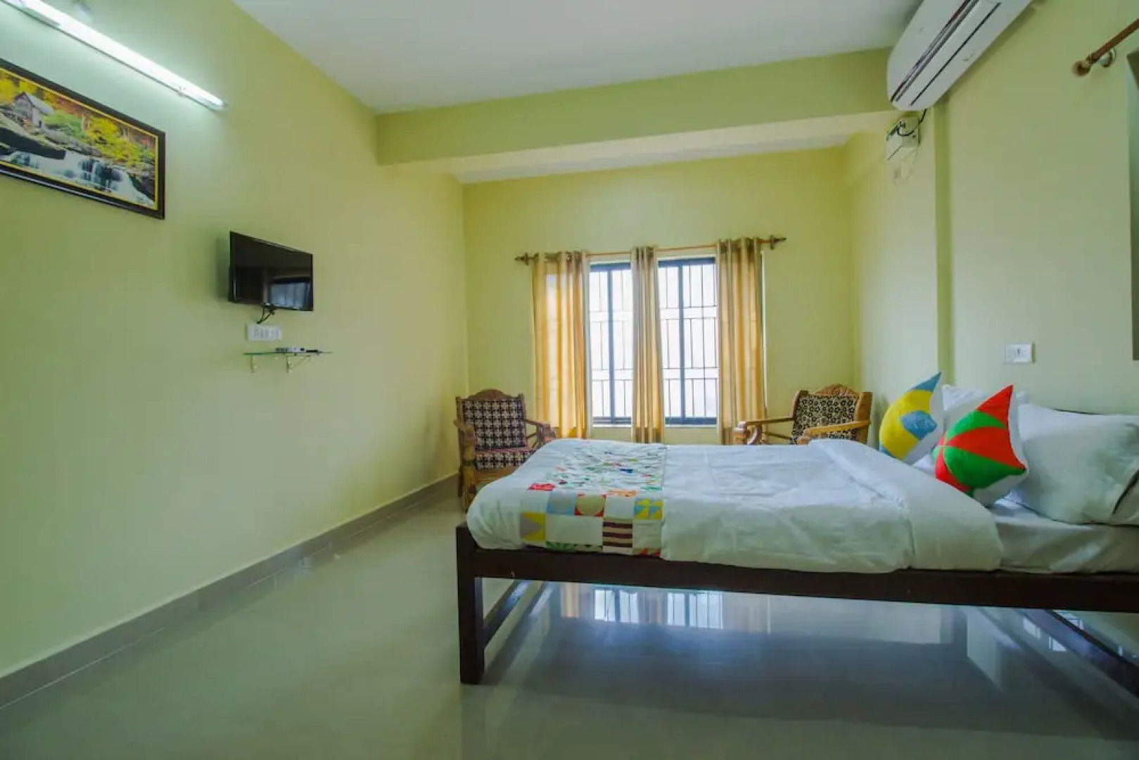 OYO 22002 Home Spacious Studio Uddo Beach