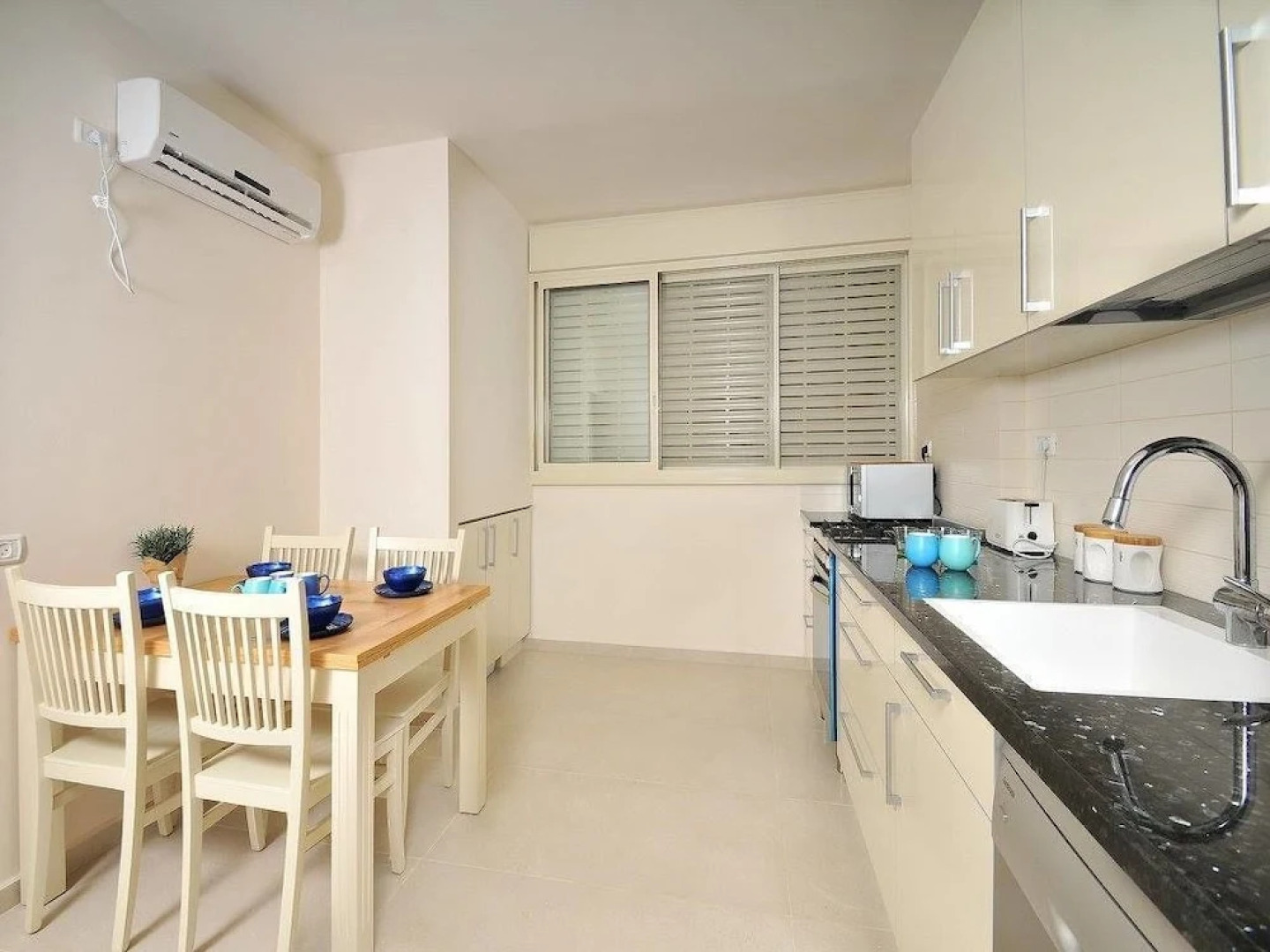 Housea - Sea View apartment