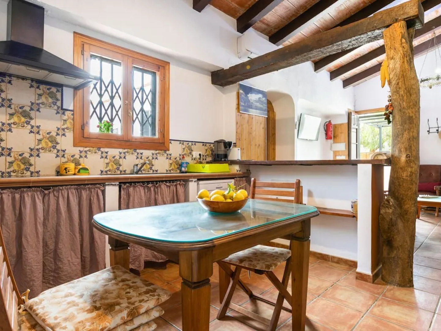 Luxurious Villa in Fuente de Piedra With Swimming Pool