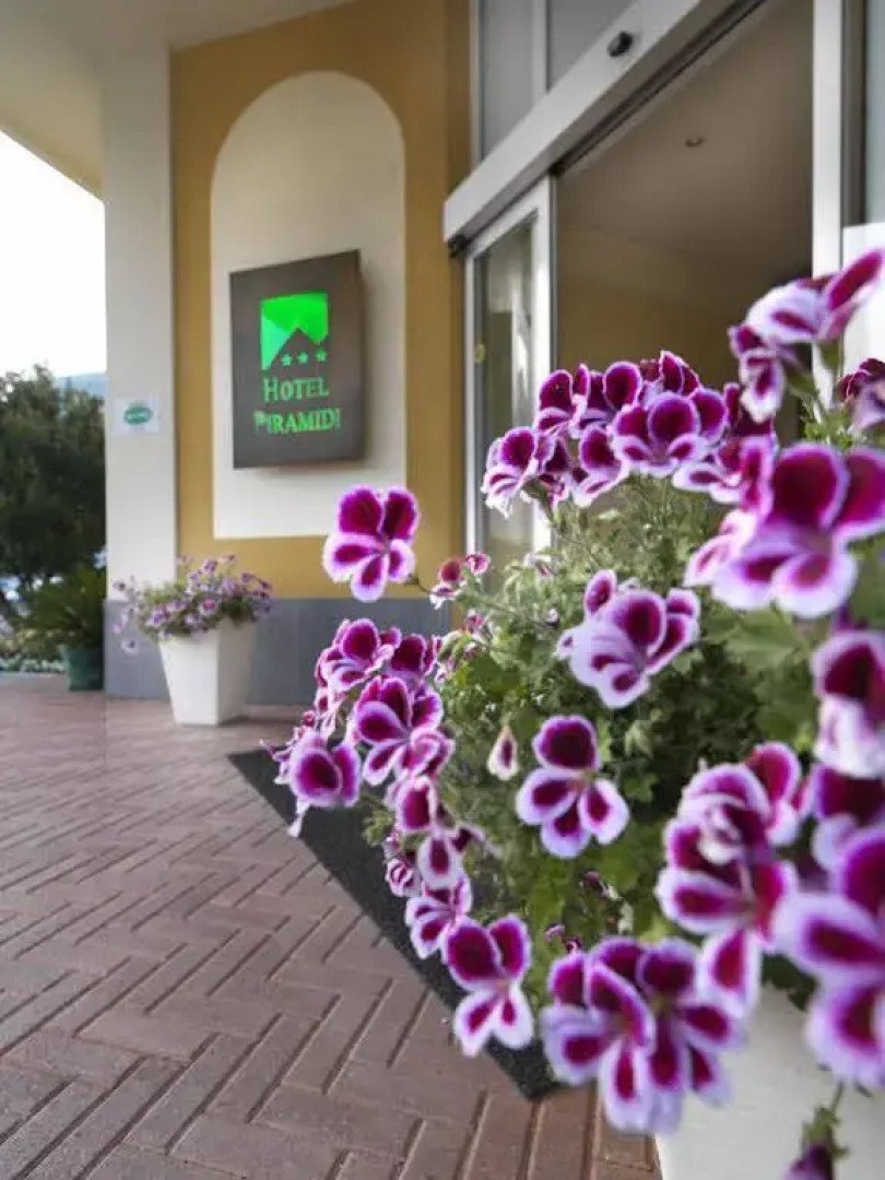 Piramidi Hotel