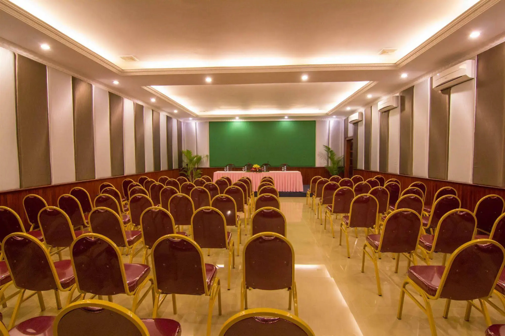 Golden Sea Beach Hotel