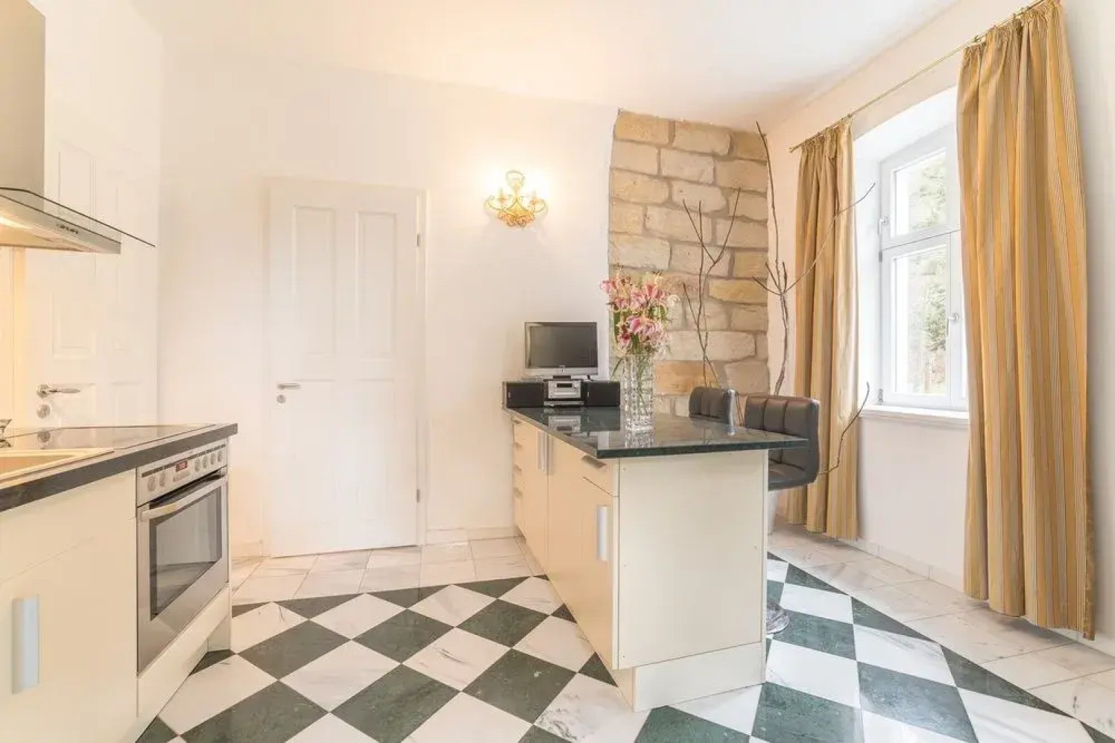 Apartmenthaus 'SAXONIA' J