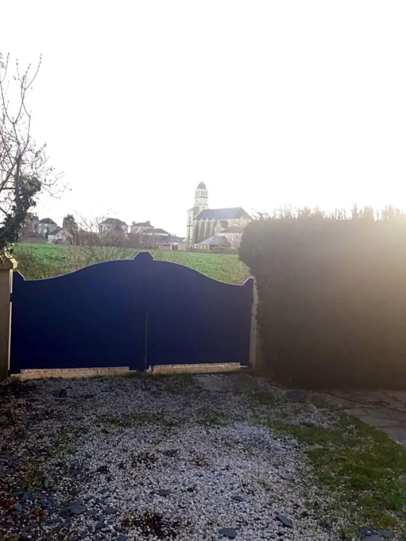 Les Mouettes 1 gite et 4 chambres d hote, jardin ,bords de Loire