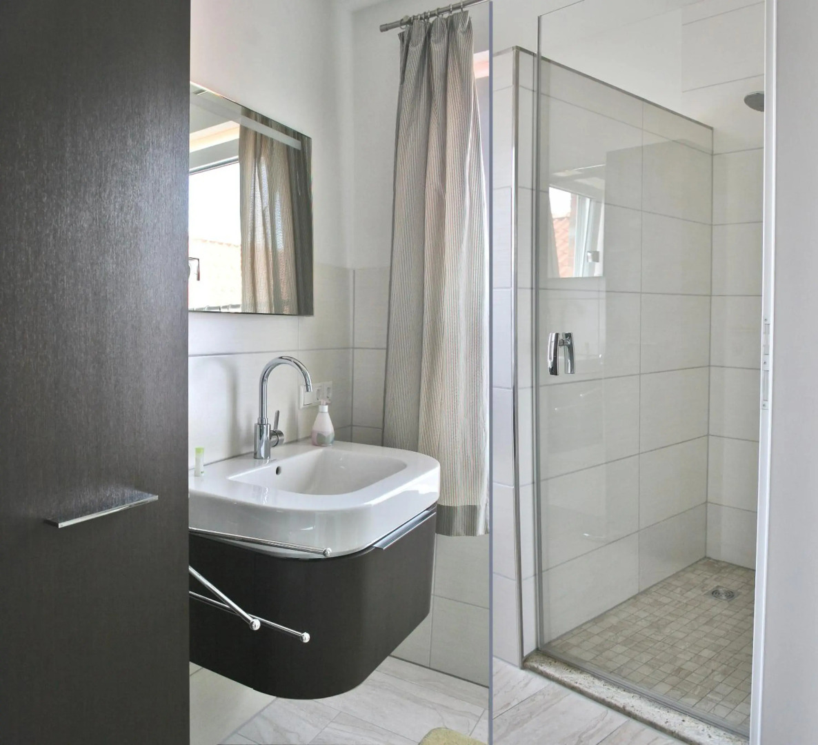 Landhaus - Hof Pakirnis