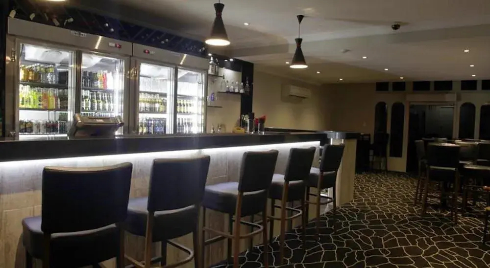 Cattlemans Country Motor Inn & Serviced Apartments