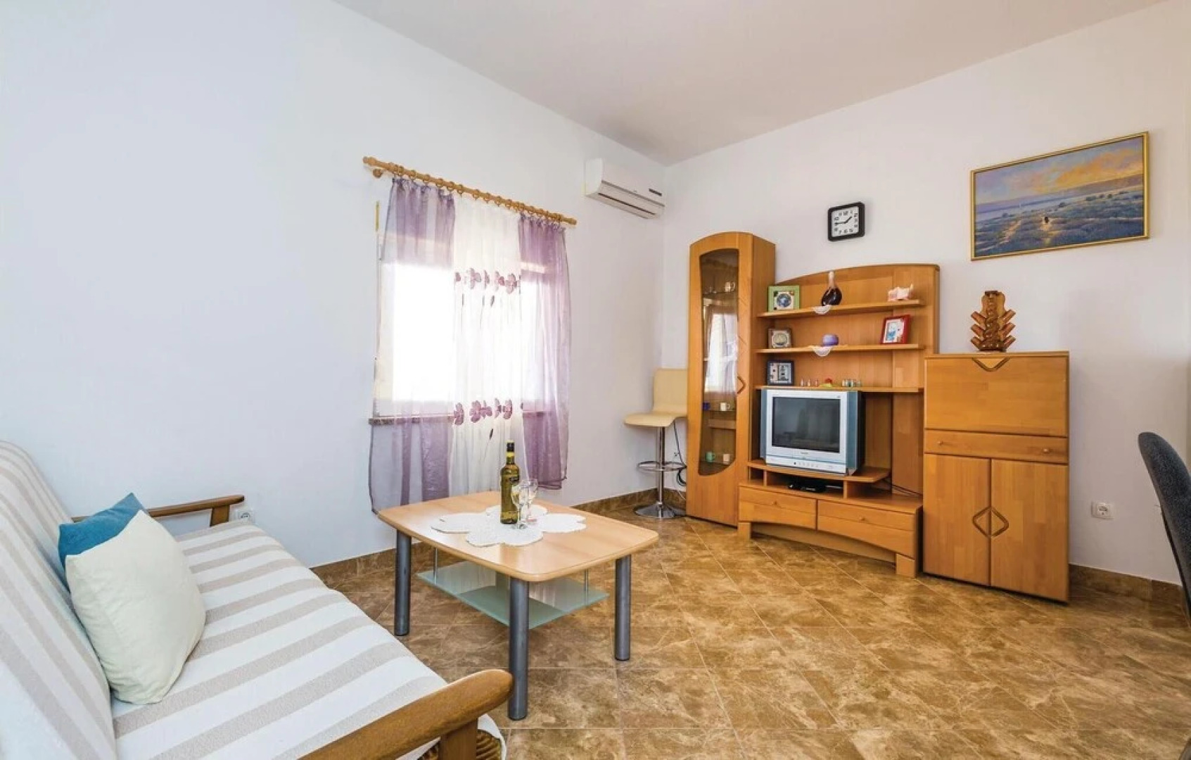 Stunning Apartment in Lukovo Sugarje With 2 Bedrooms