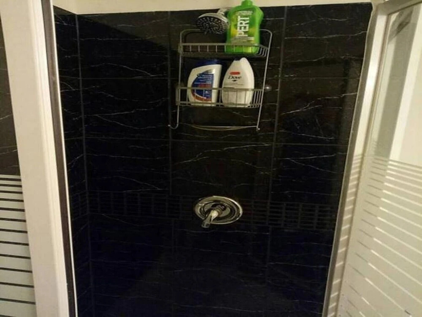 Beautiful Furnished Basement Suite In Airdrie