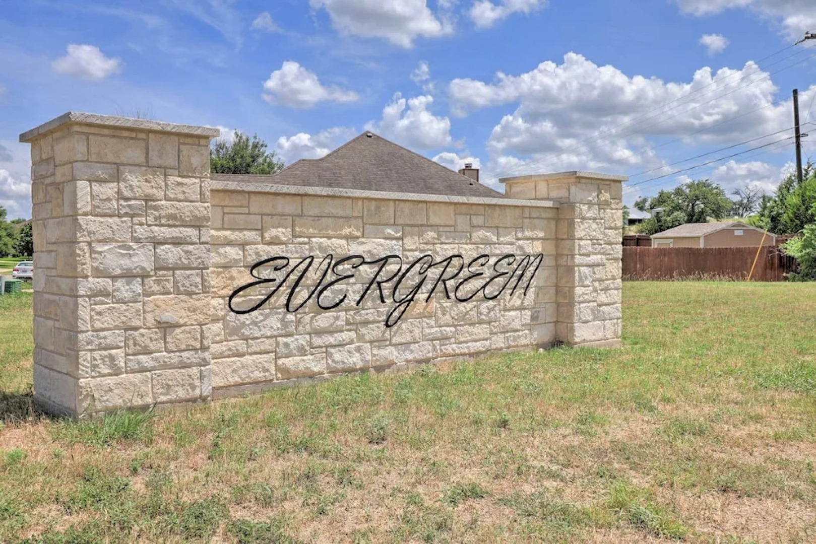 BBQ Ready: Harker Family Retreat w/ Yard!