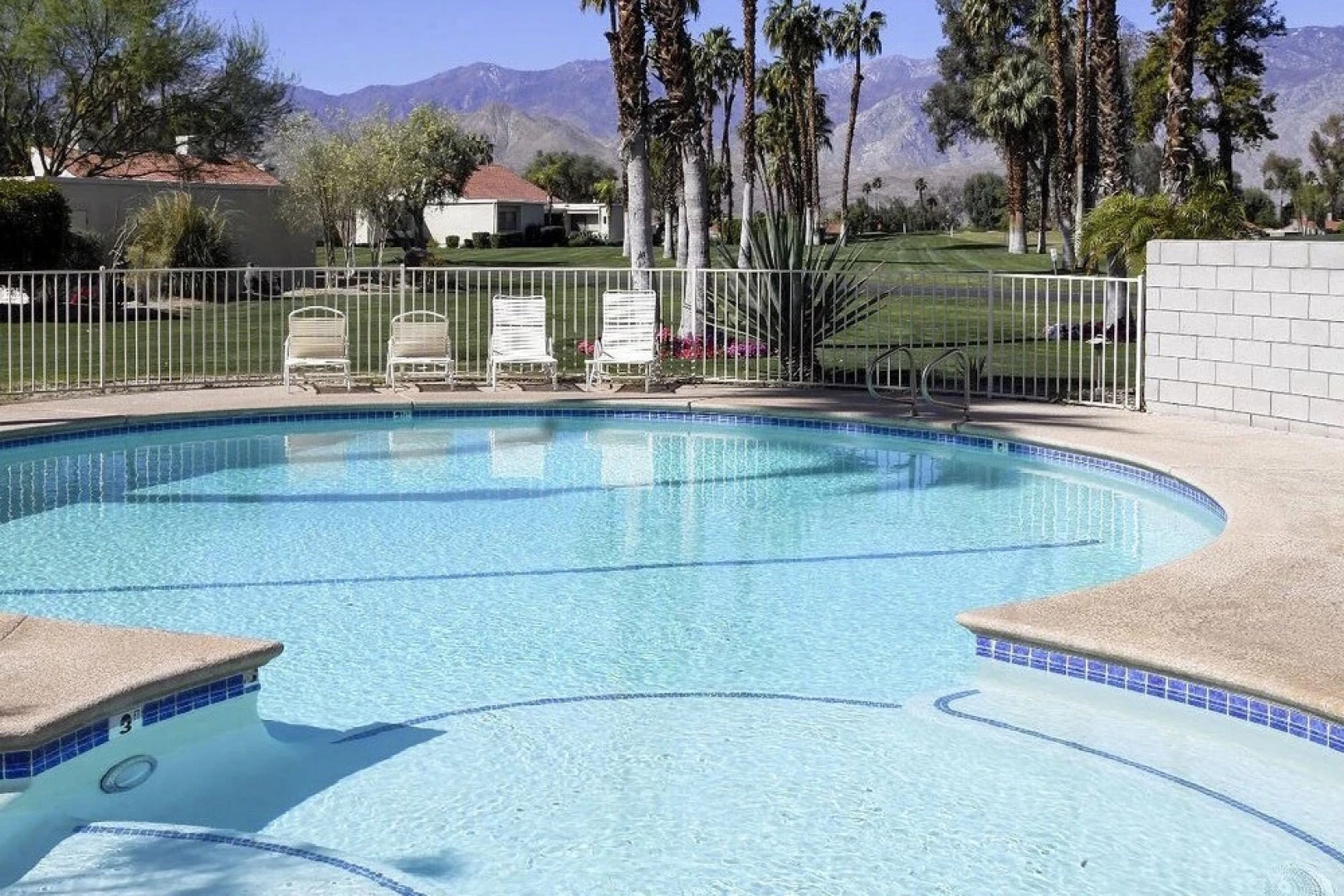 Sleek Rancho Mirage Villa: Patio, Pool, Golf!