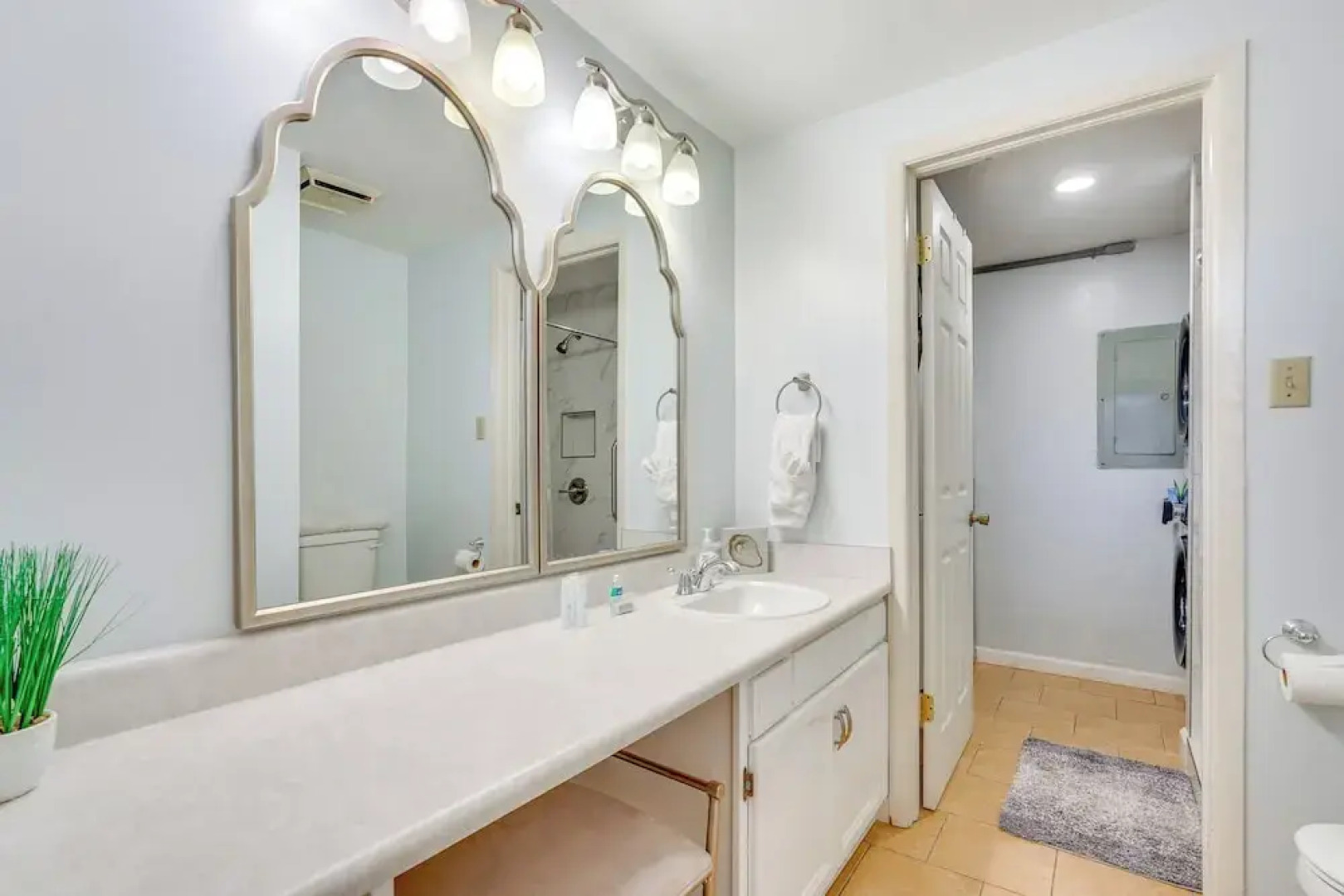 PCB Escape w/ Pool & Beach Access, Beach Chairs!