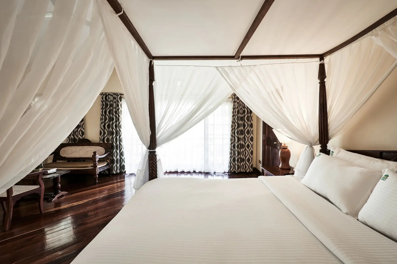 Safari Park Hotel And Casino
