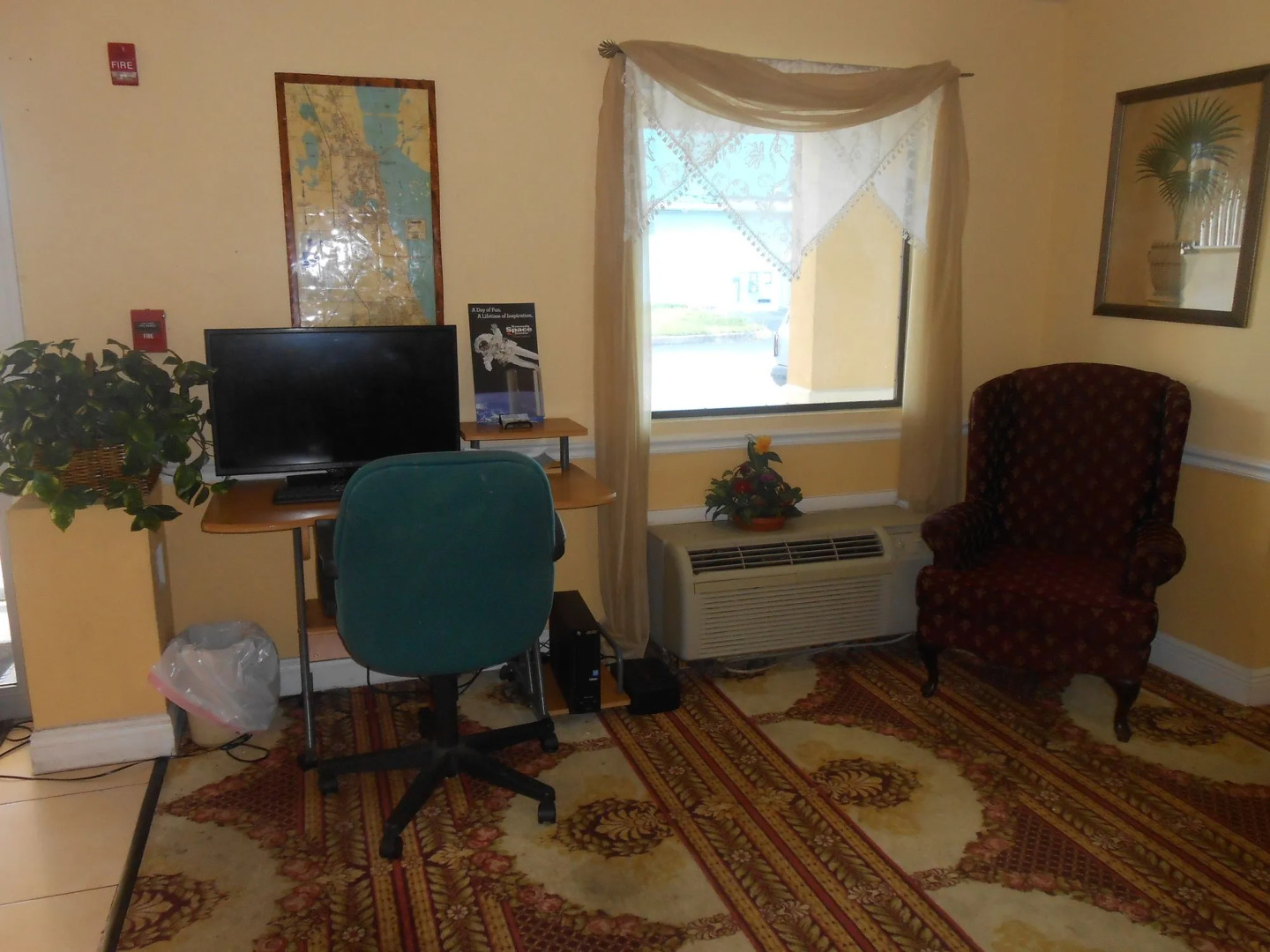 Executive Garden Titusville Hotel