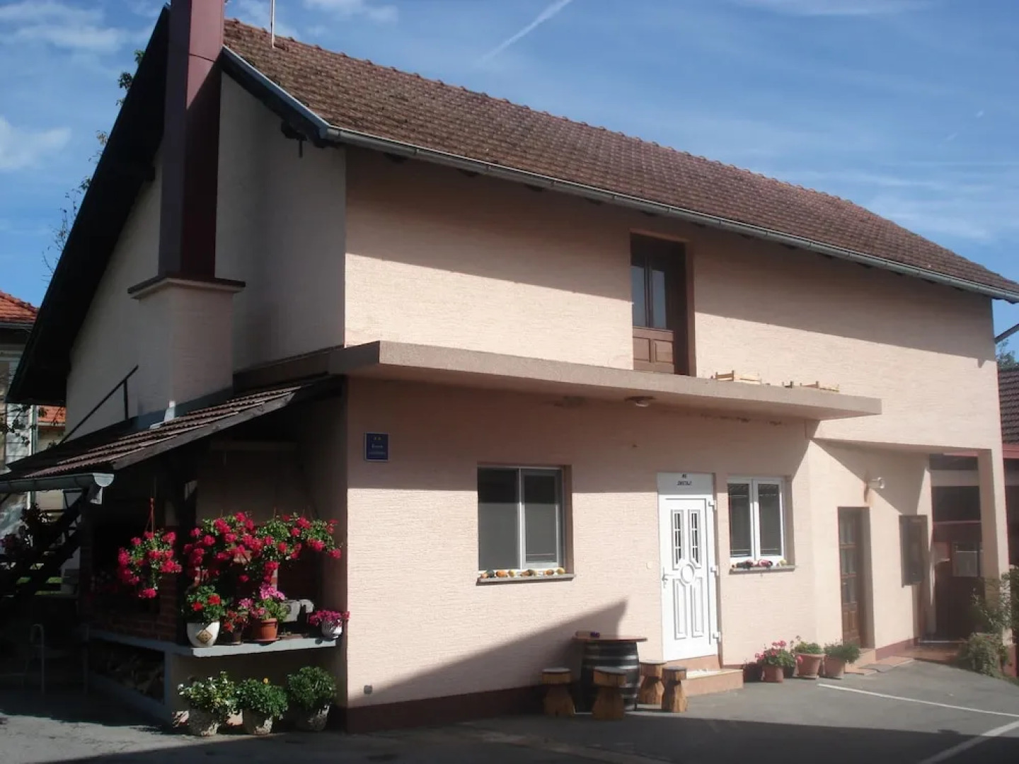 Apartments and Rooms Pavek