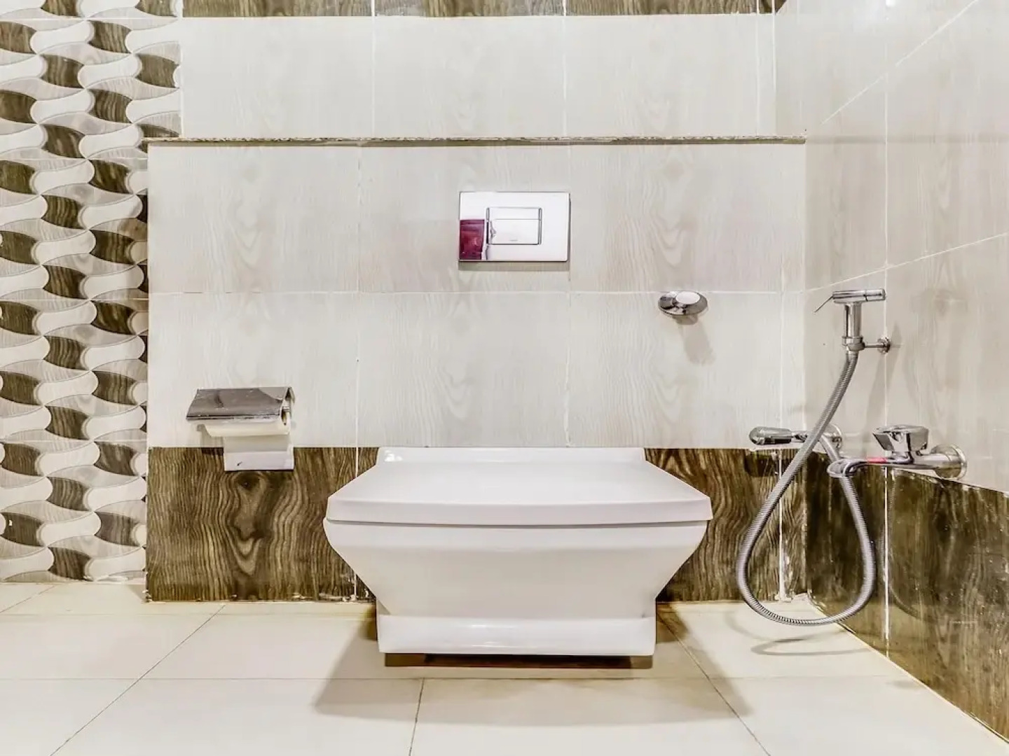 Capital O 48521 Hotel Bhanwar Singh Palace