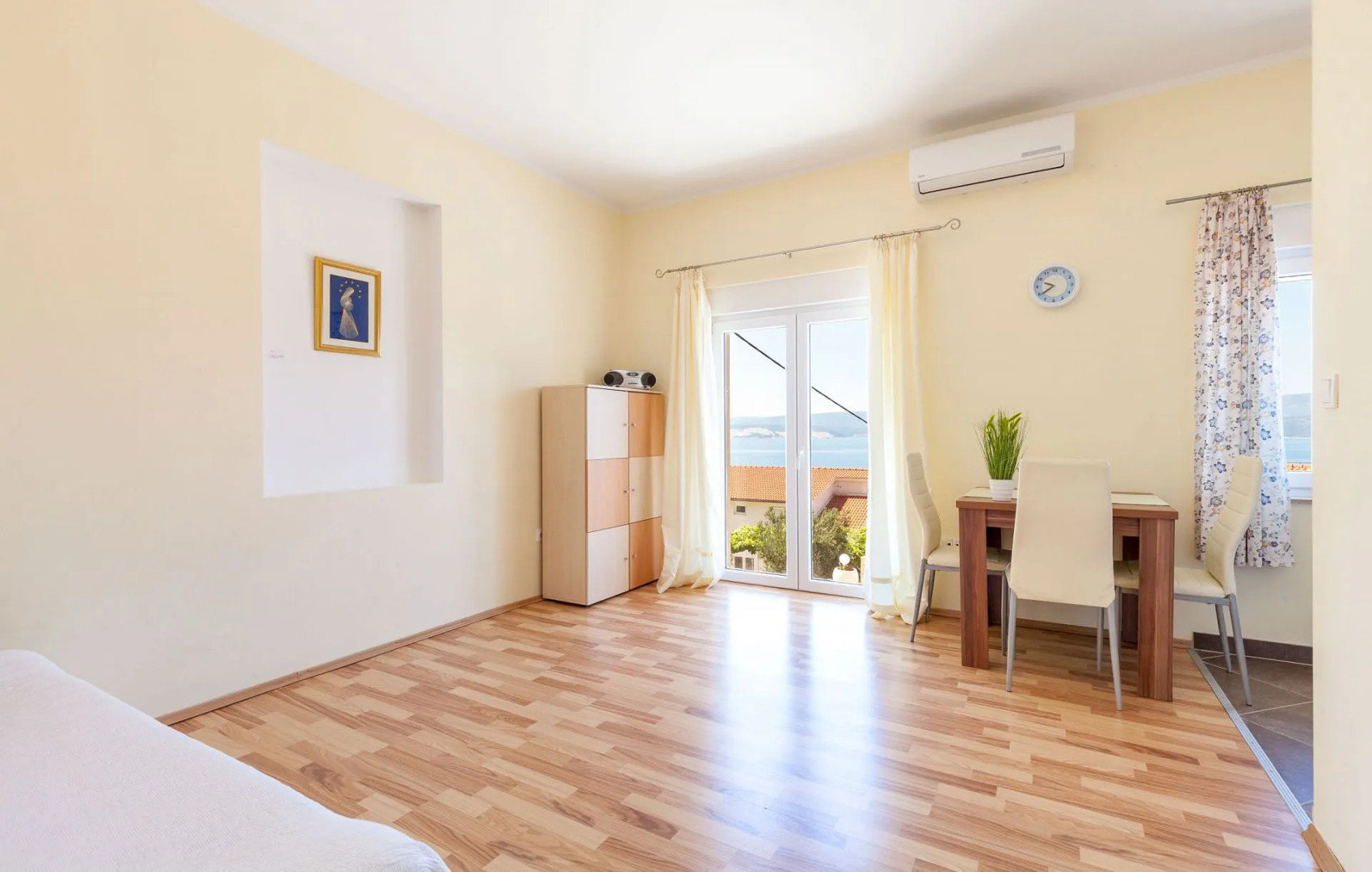 Apartment Ana - free parking: A4 Stanici, Riviera Omis