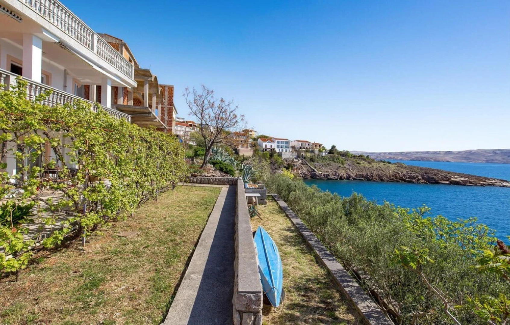 Beautiful Apartment in Prizna With Wifi and 3 Bedrooms