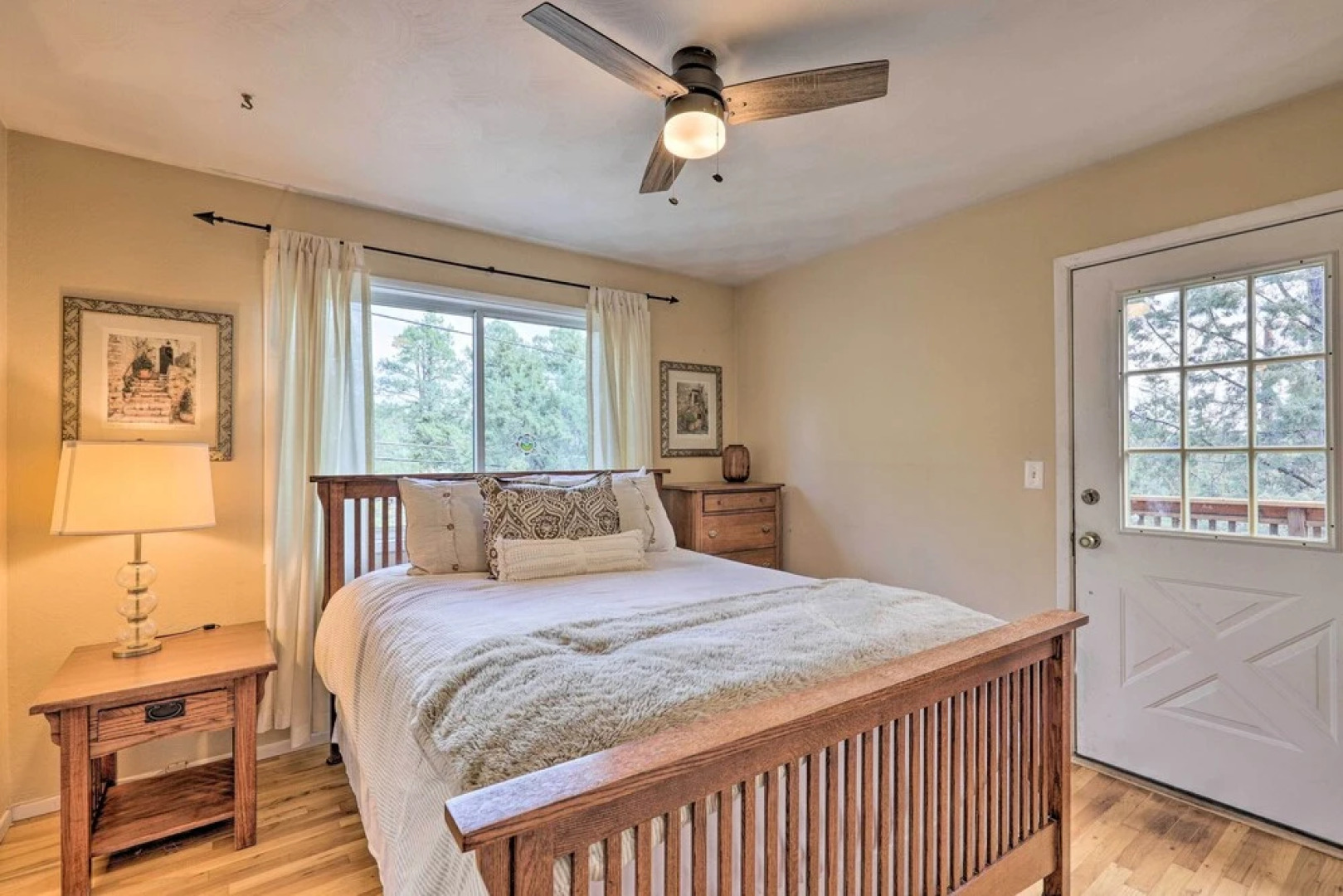 Prescott Home w/ Fireplace ~ 2 Mi to Downtown!