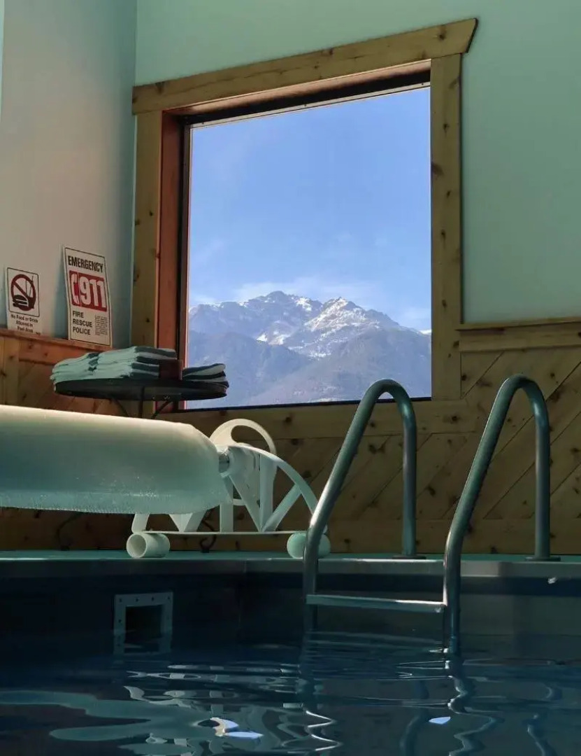 Yellowstone Village Inn and Suites