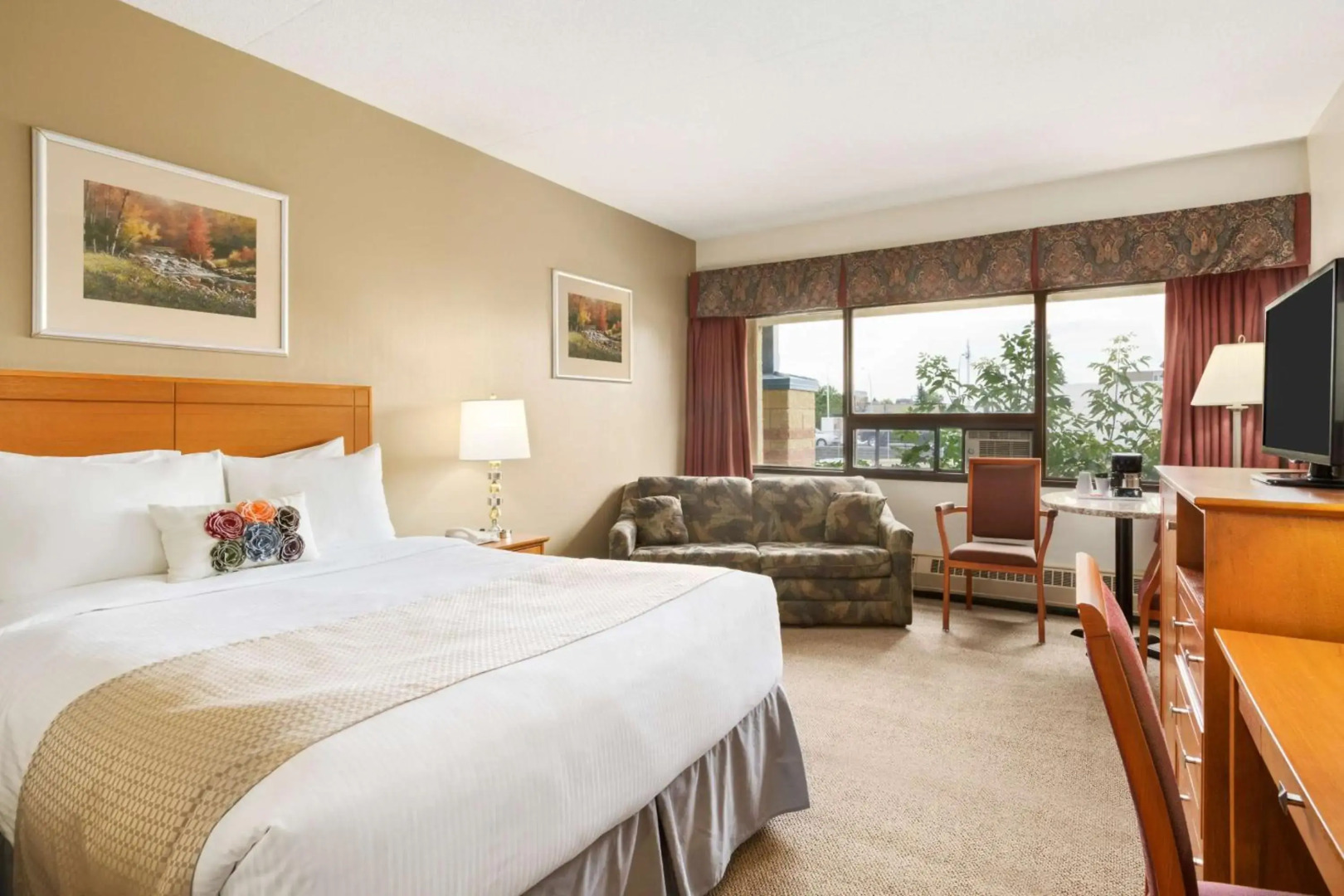 Travelodge by Wyndham Edmonton East