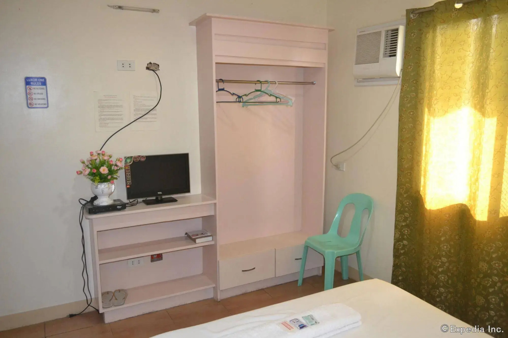 Luxor One Traveler's Inn Gensan