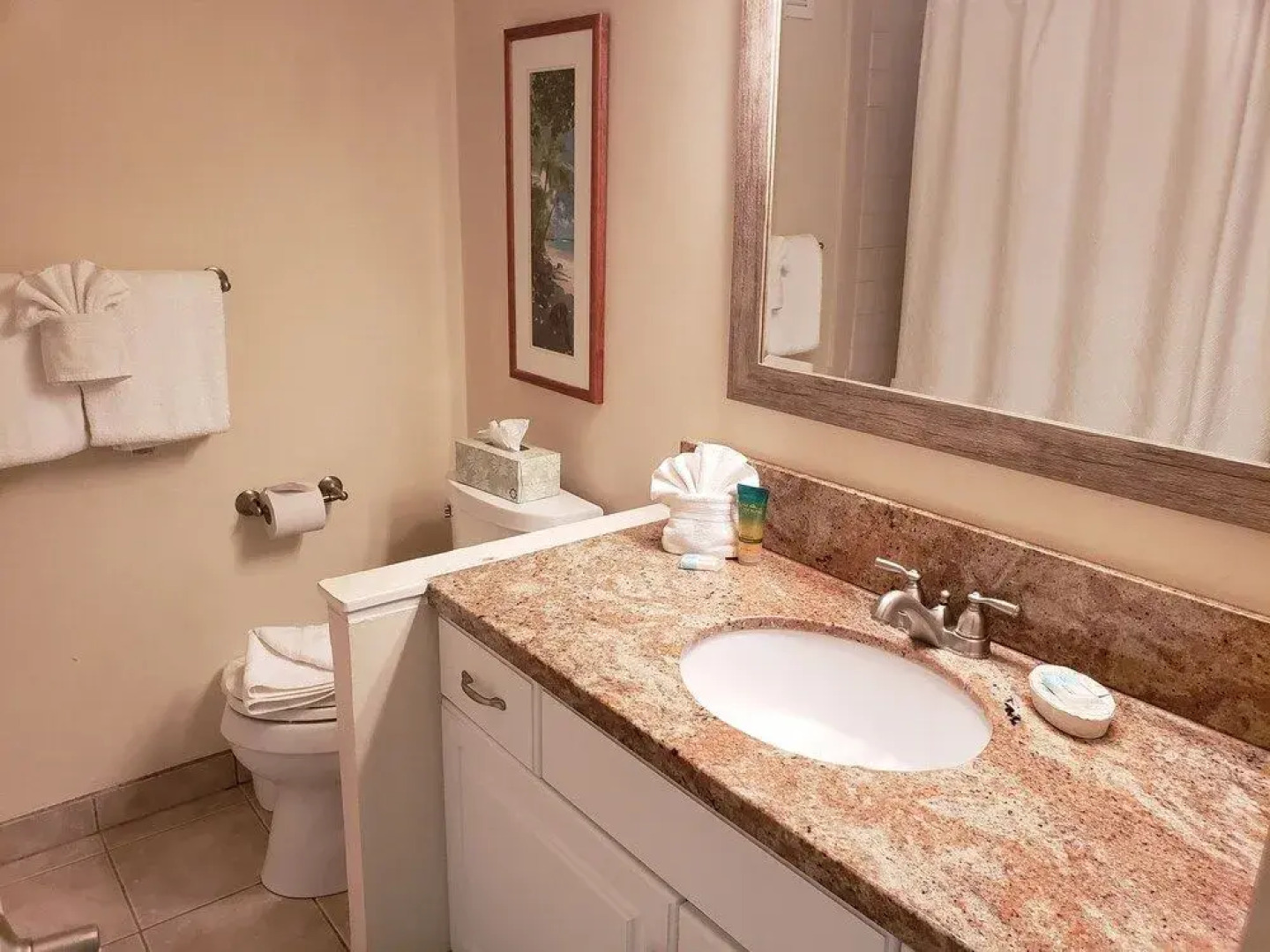 Kaleialoha #214 1 Bedroom 1 Bathroom Condo by Redawning