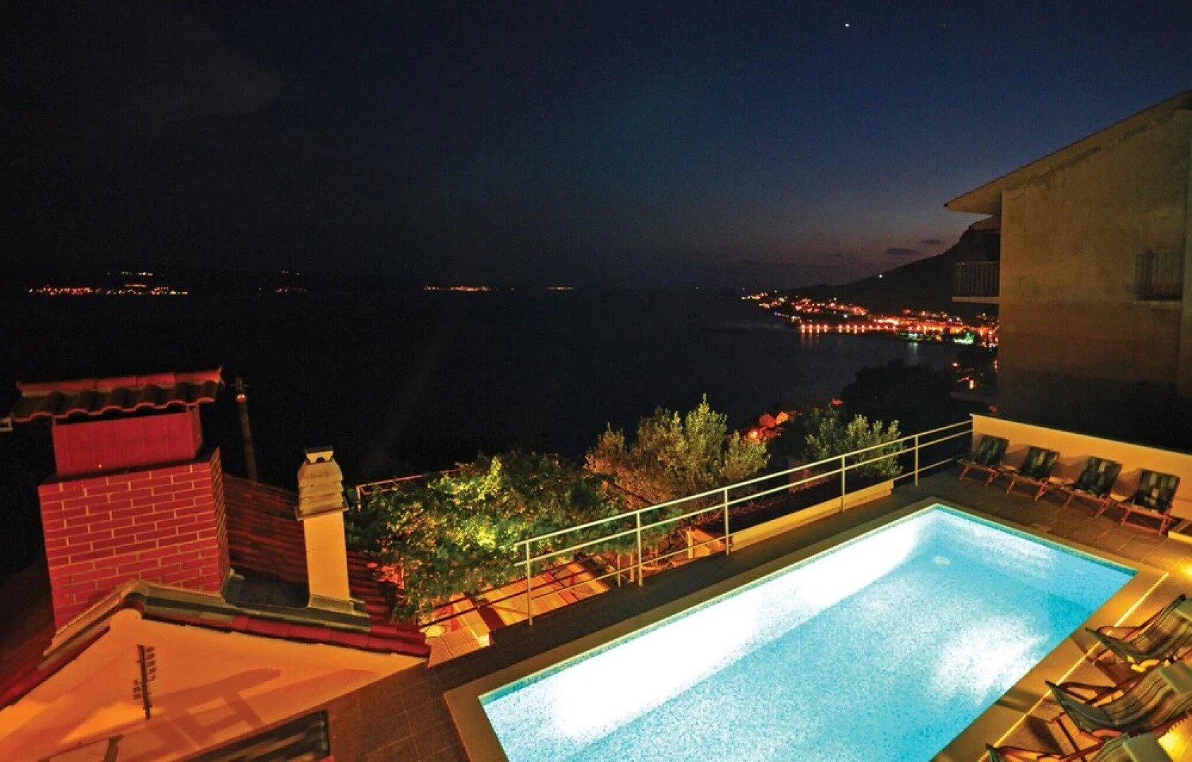 Beautiful Home in Omis With Wifi and 8 Bedrooms