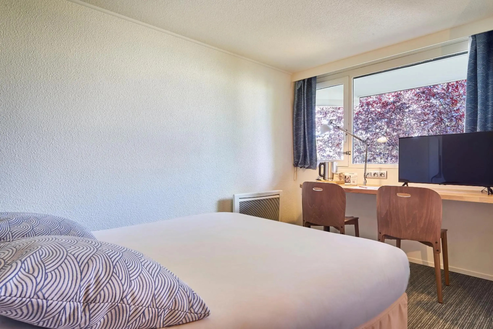 River Retreat GARAKU