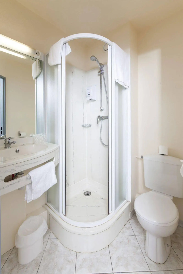 Hotel & Residence Calais Car Ferry