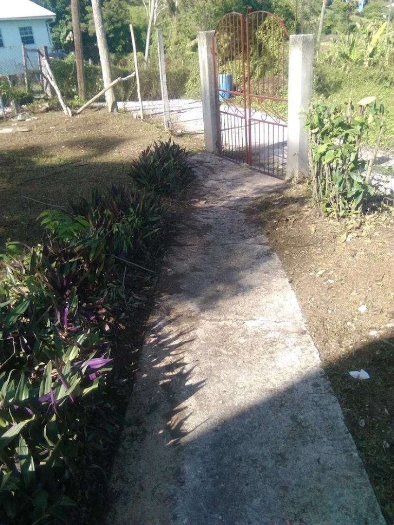 Spacious 2-bed House in Carriacou