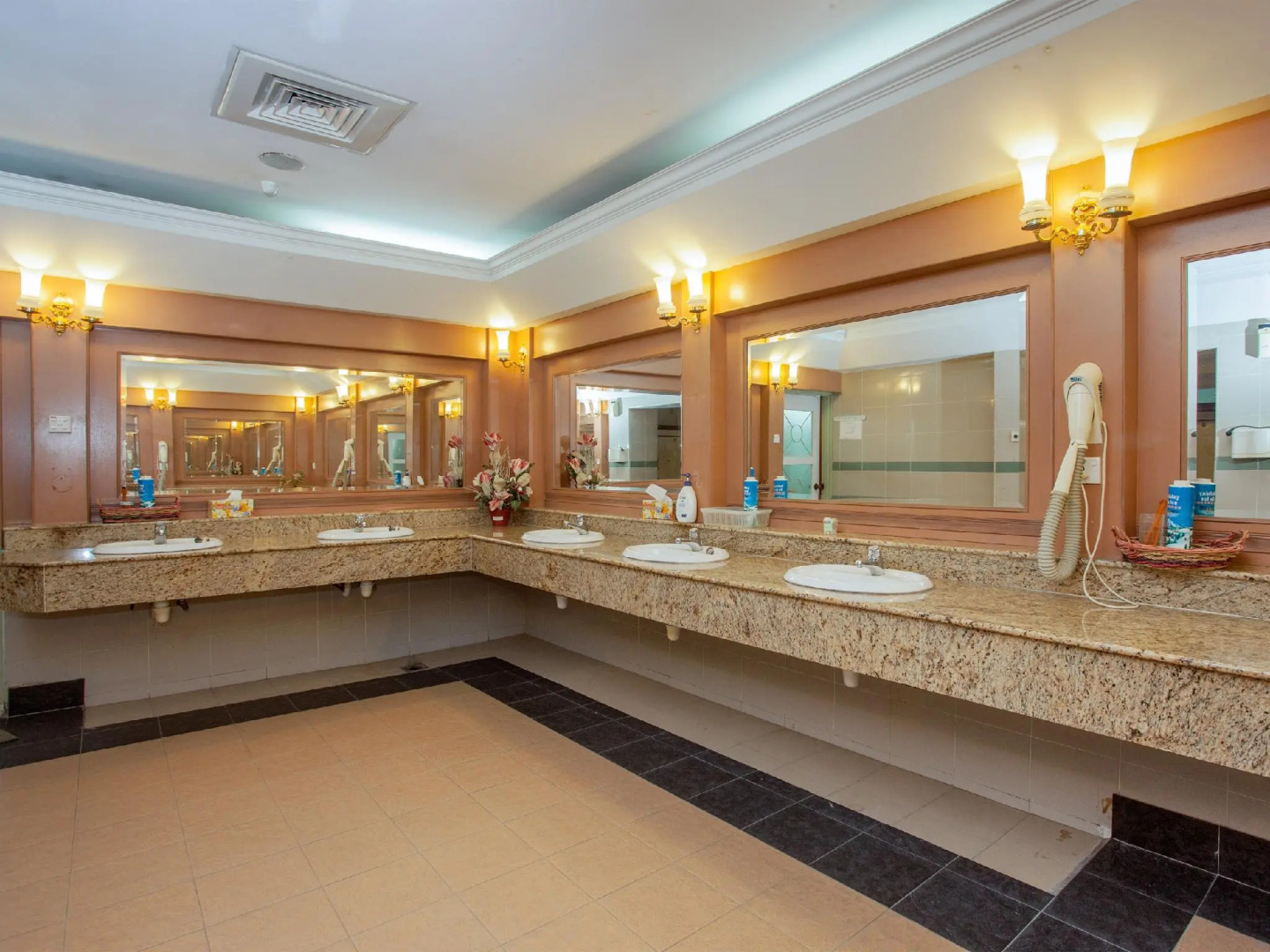 Orna Golf and Country Club