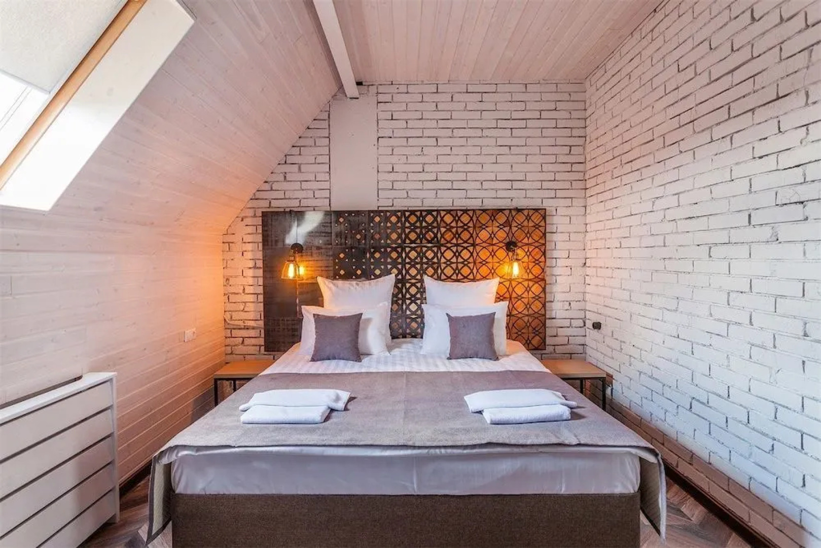 Отель «Станция Народная»