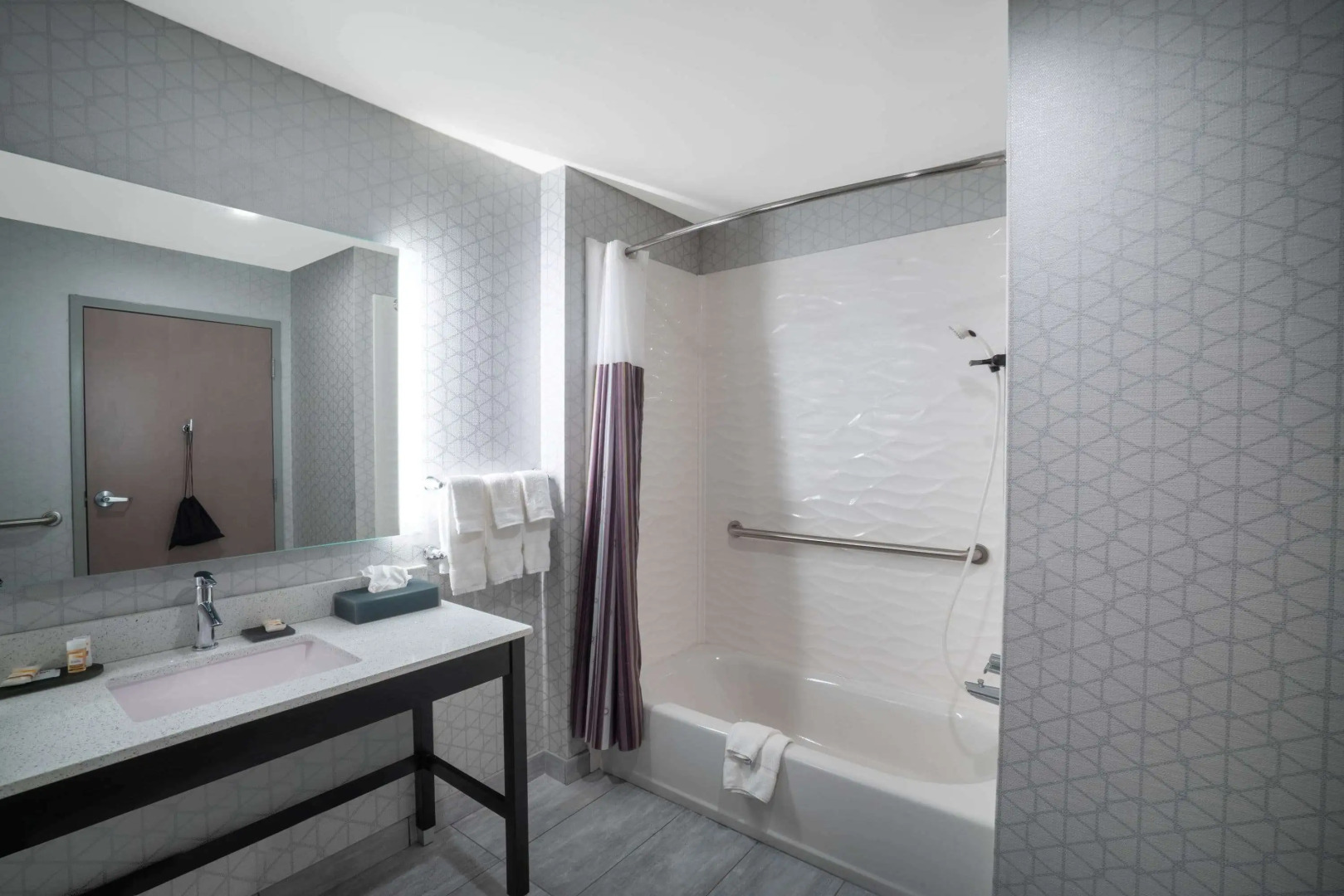 La Quinta Inn And Suites By Wyndham West Memphis