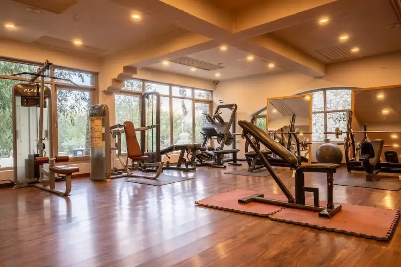 Stone Hedge Hotel - Hunder