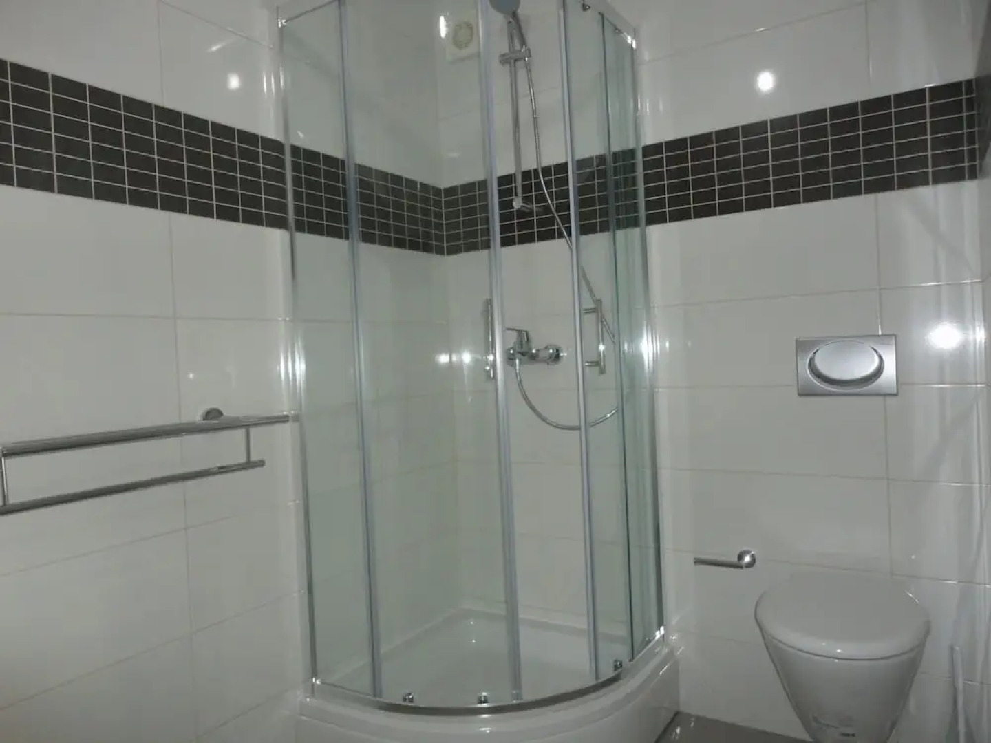 Adorable Apartment With Terrace & Beautiful Sea View Near the Sea Bay