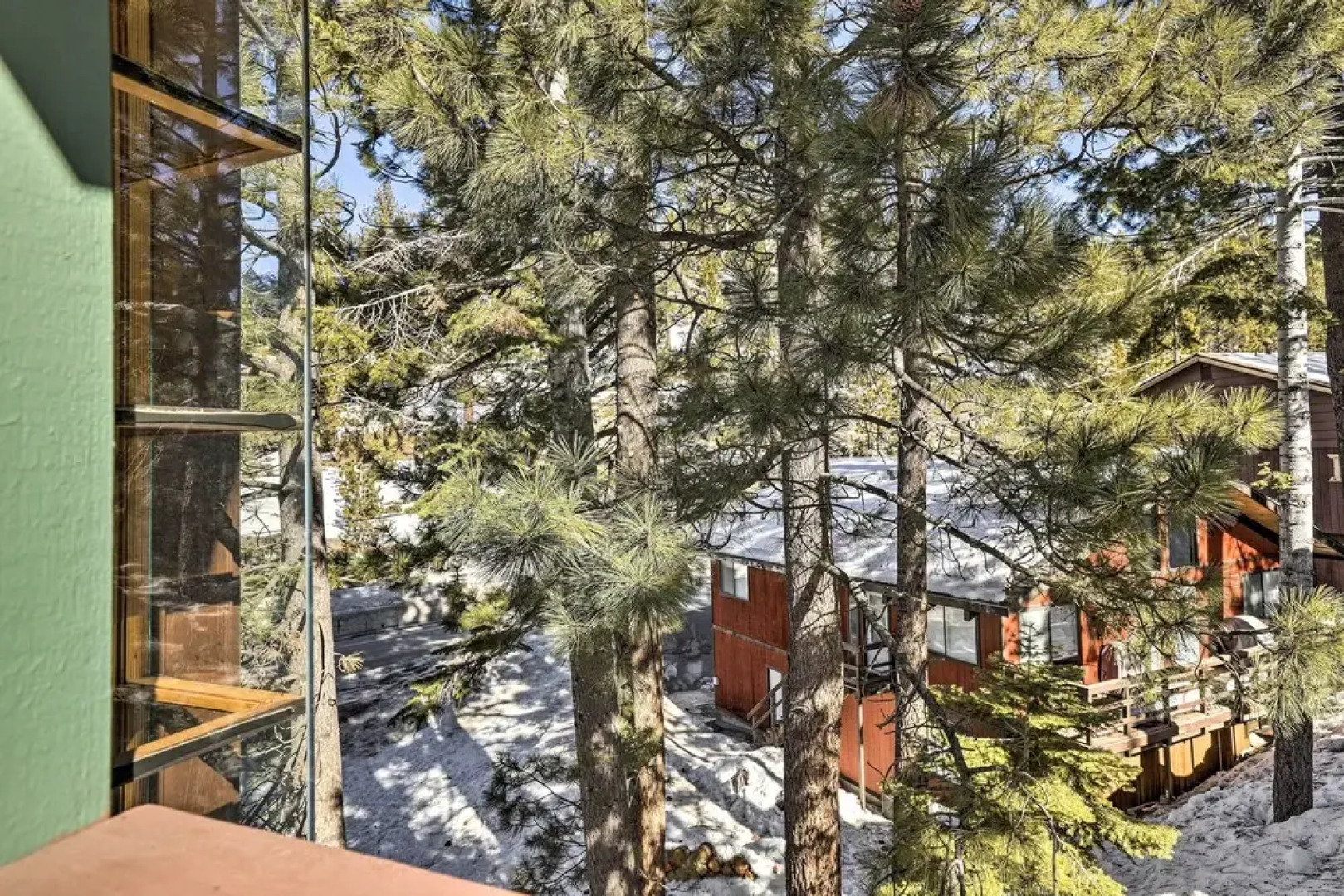 < 1 Mi to Heavenly Lifts: Tahoe Area Townhome!