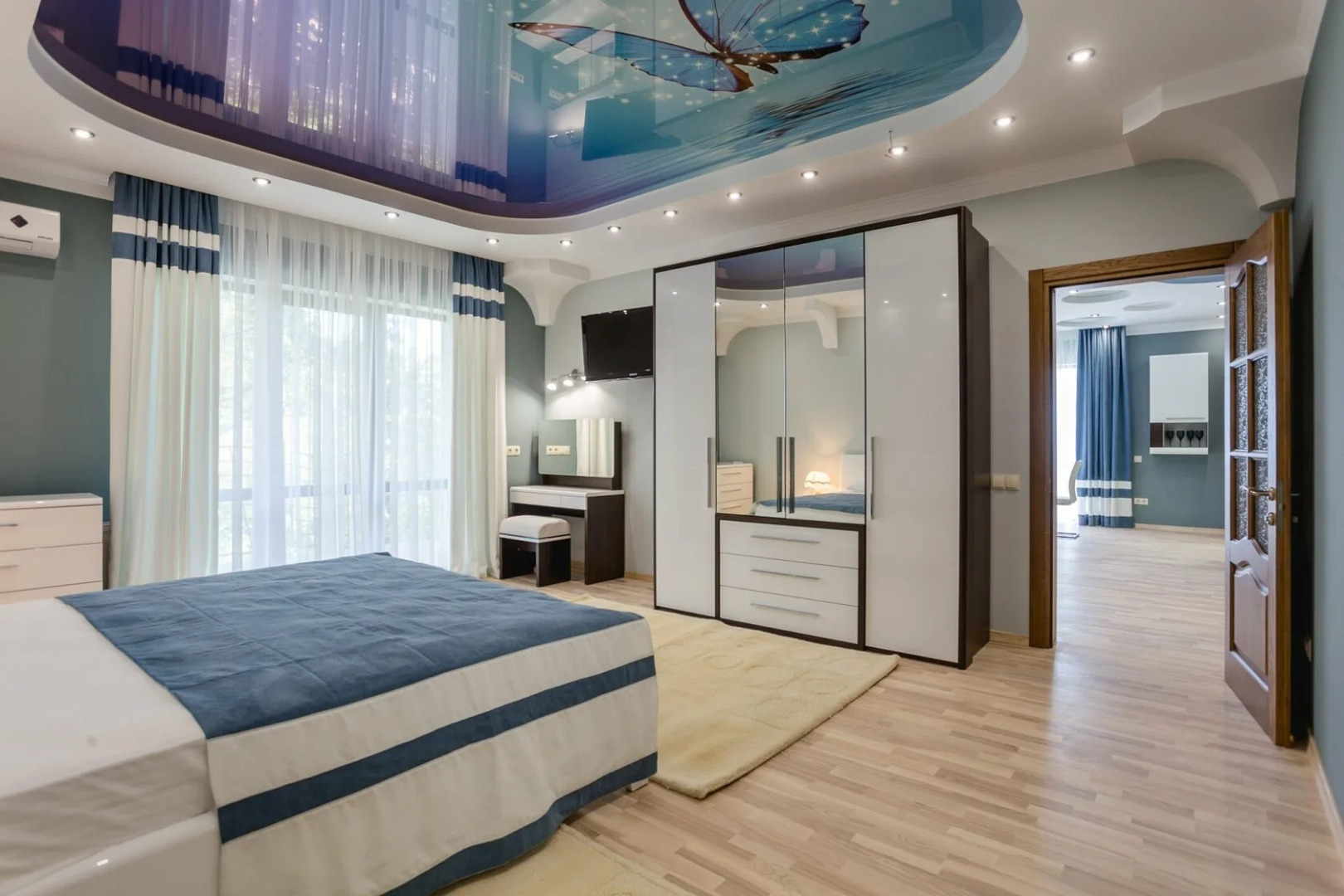 Вилла Парковый спуск