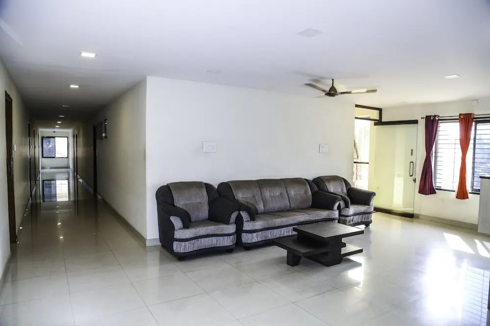 OYO 24265 Hotel Nagu Palace