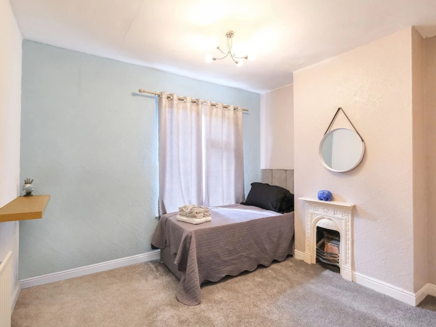 Lovely Large 2-bed House With 2 Reception Rooms