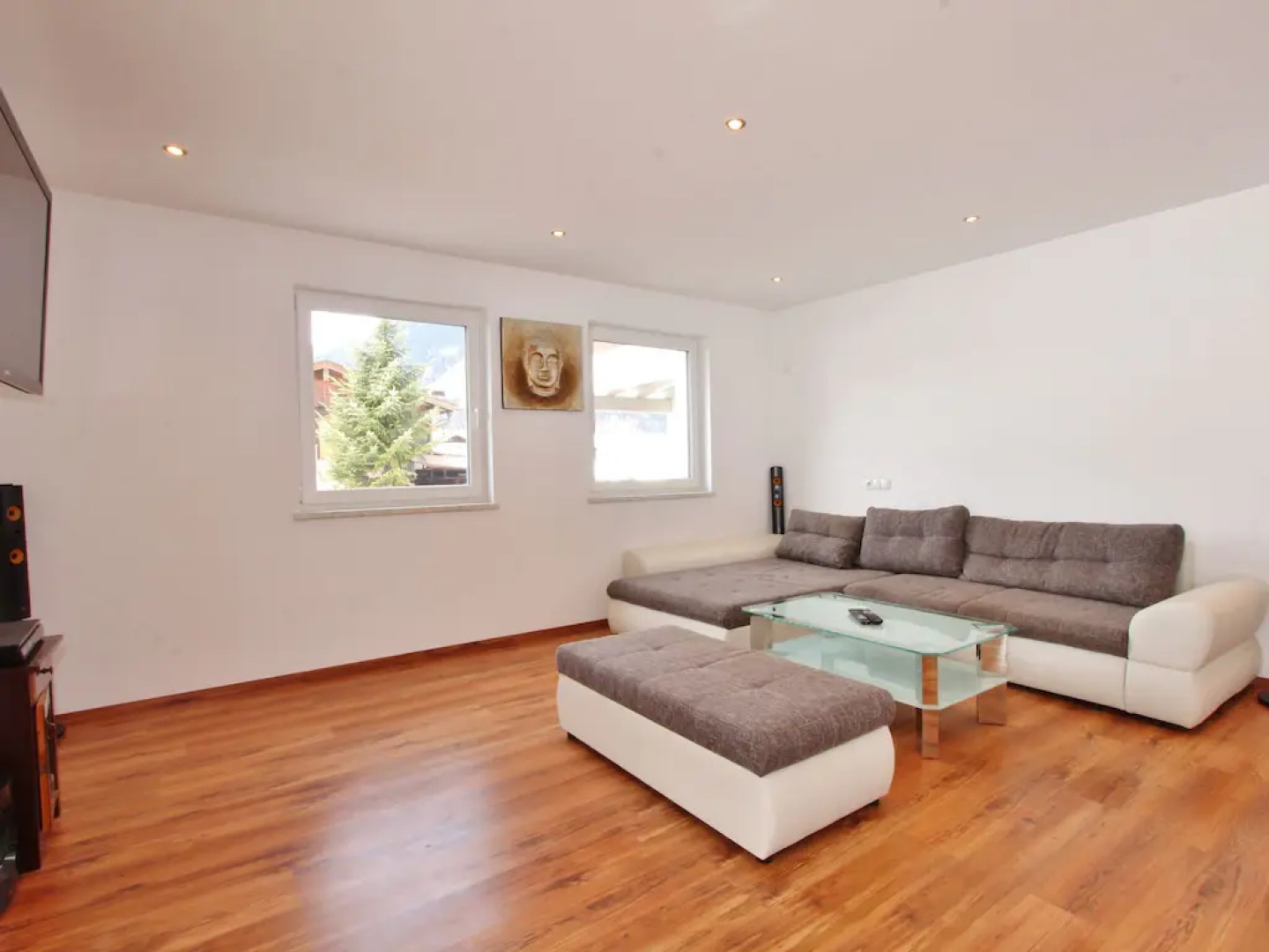 Spacious Villa With Garden in Hinterthiersee