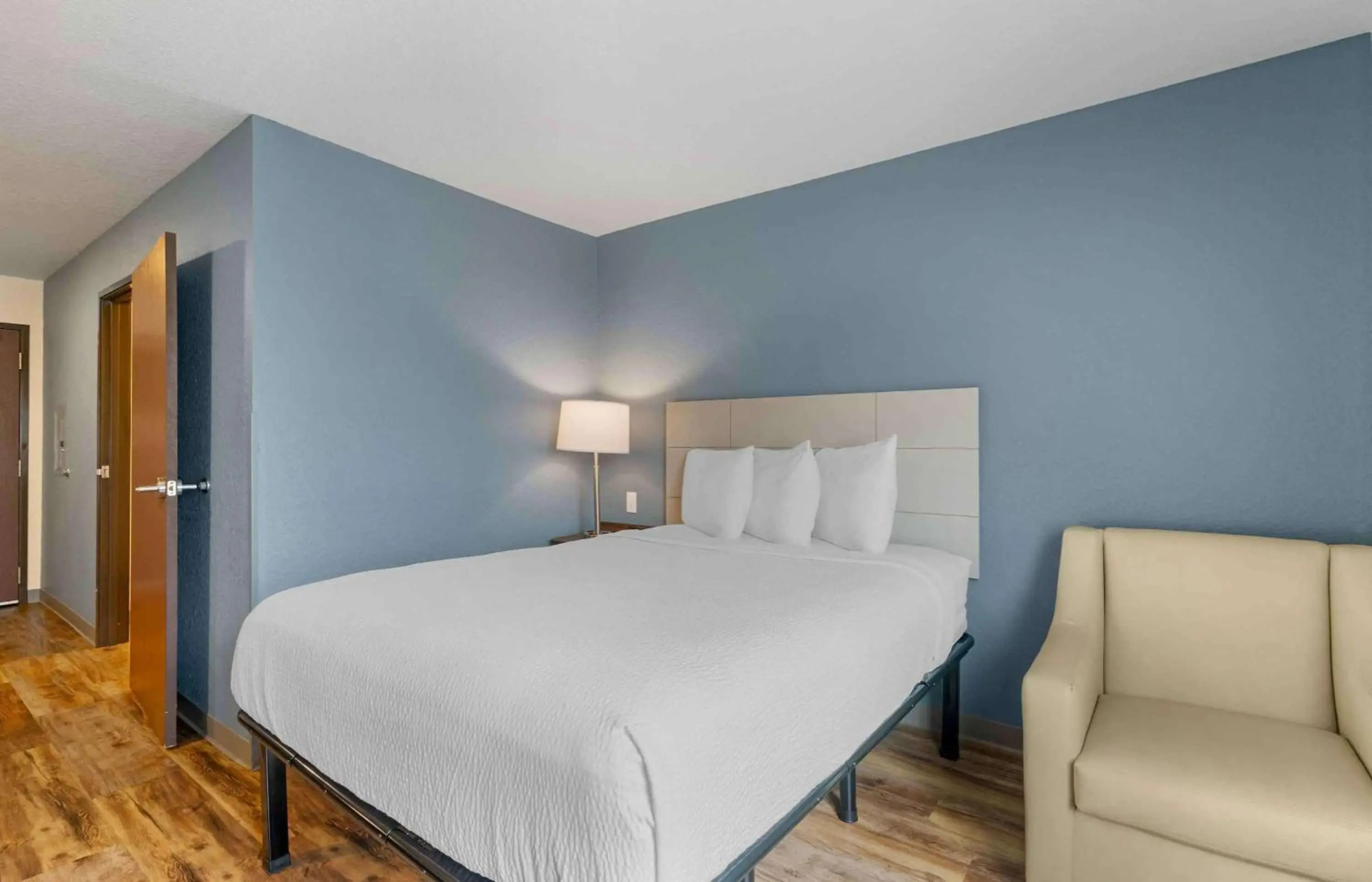 Extended Stay America Select Suites - Tampa - Northeast