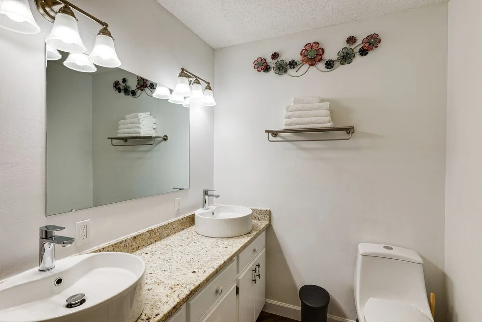 Guntersville Hideaway w/ Mountain & Lake Views!