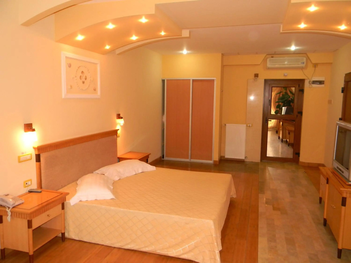 Hotel La Scoica Land