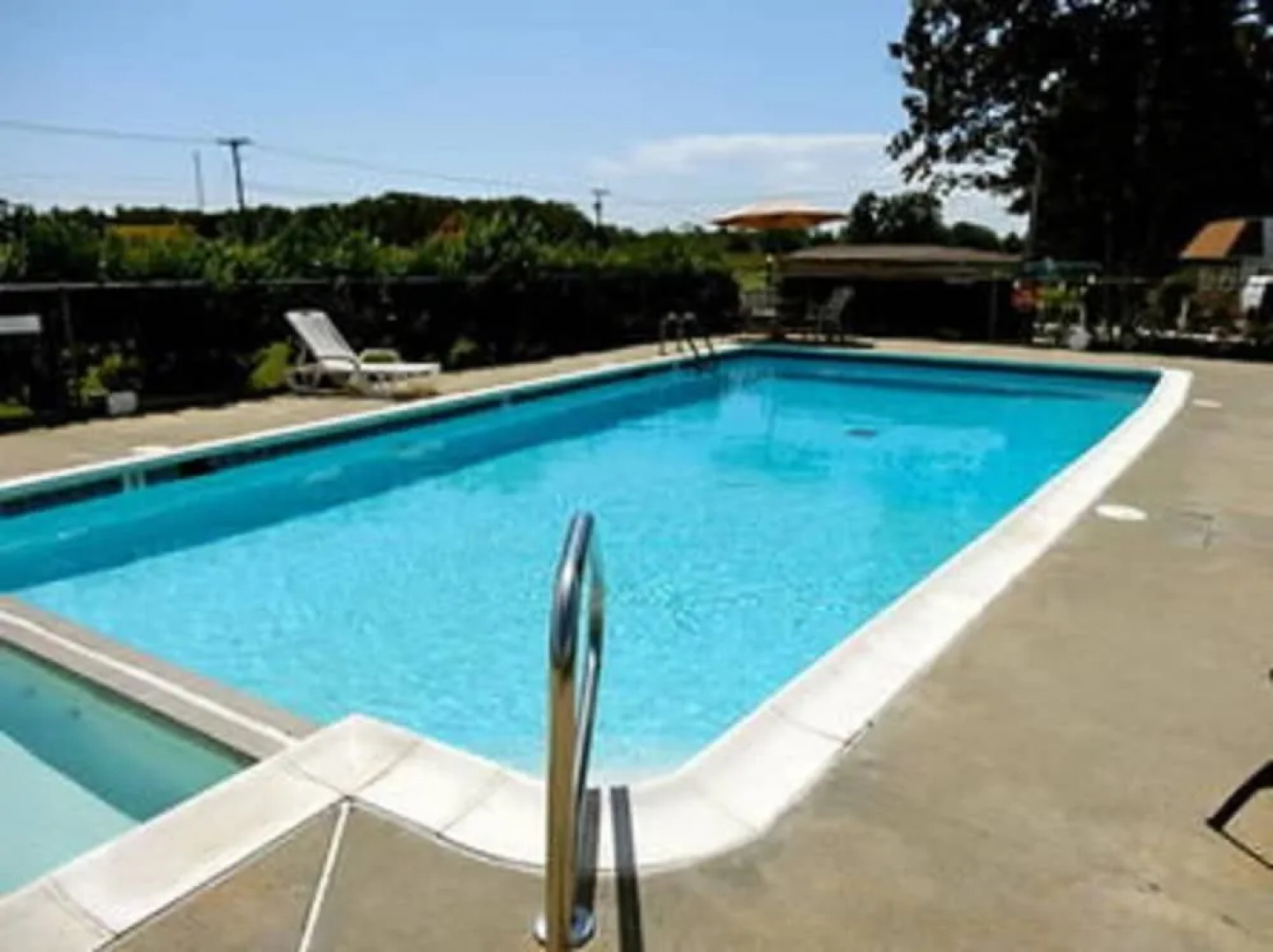 Whispering Pines by Hotel O Whitestone VA