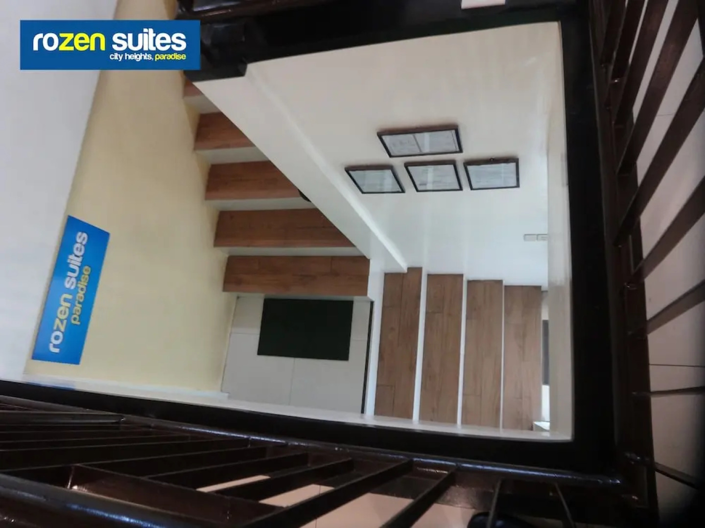 Rozen Suites Paradise