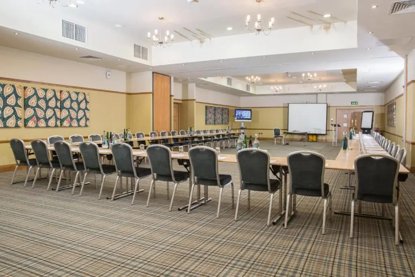 Lancaster House Hotel