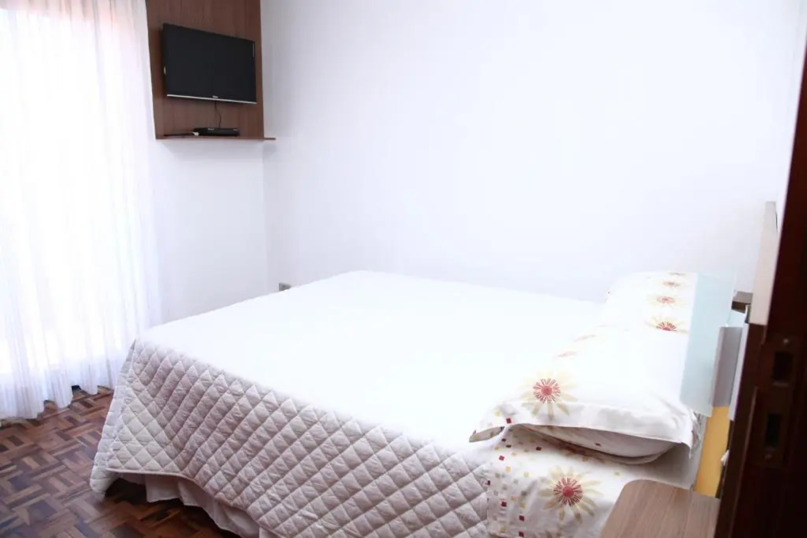 Hospedaria Gãstehaus Enzian