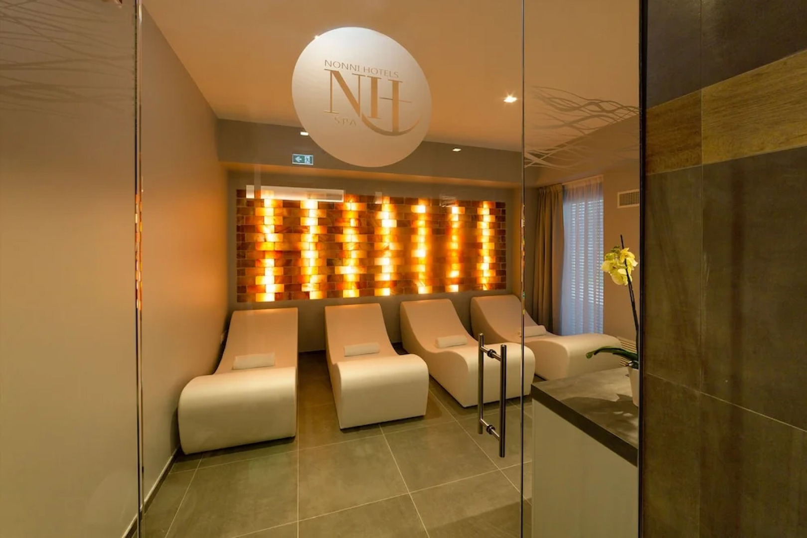 Waldorf Palace Hotel