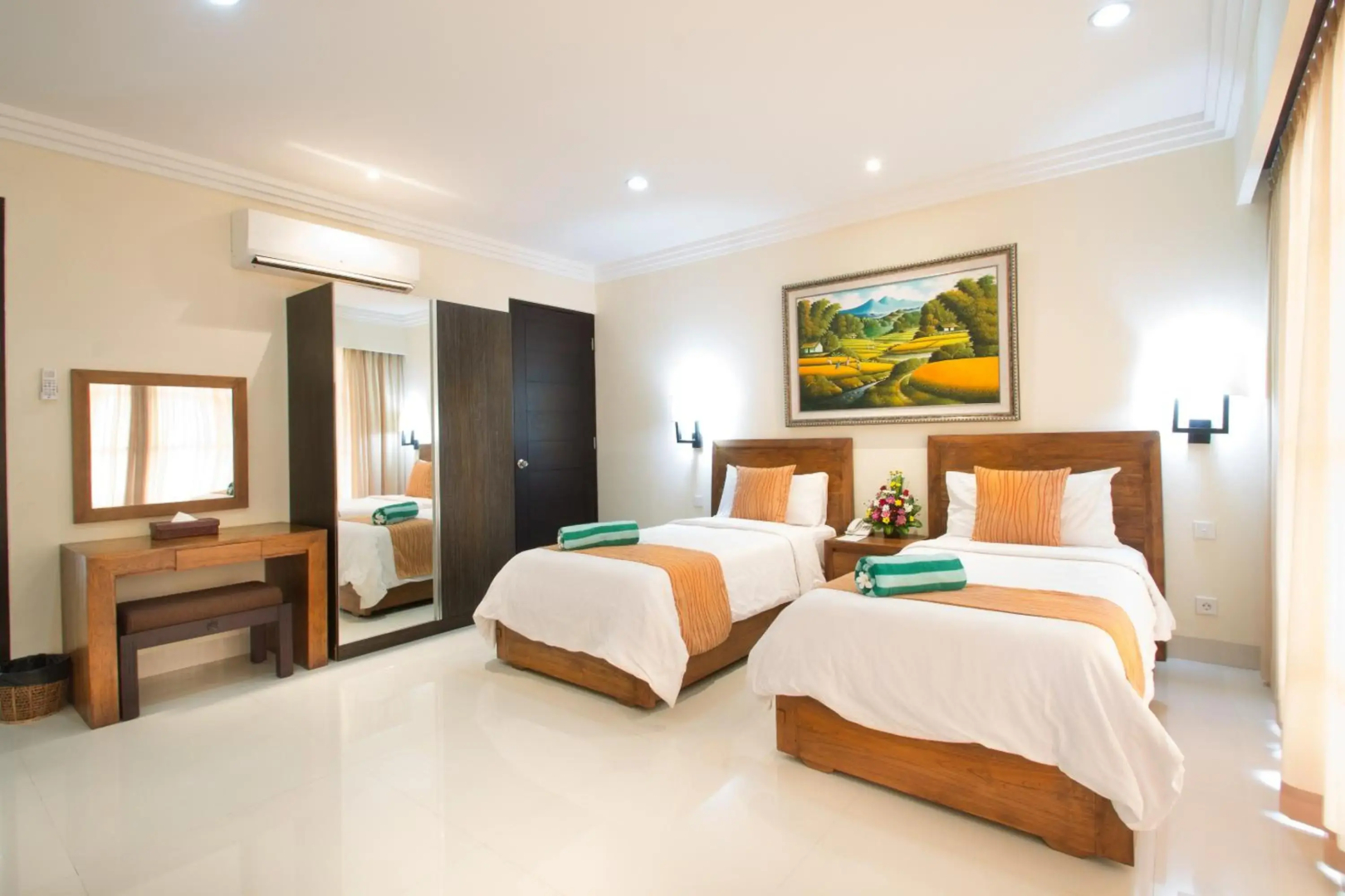 Peninsula Bay Resort