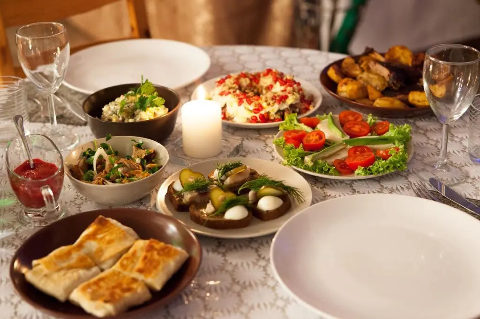 Gostevoy Dvor Dvenadtsat Mesyatsev